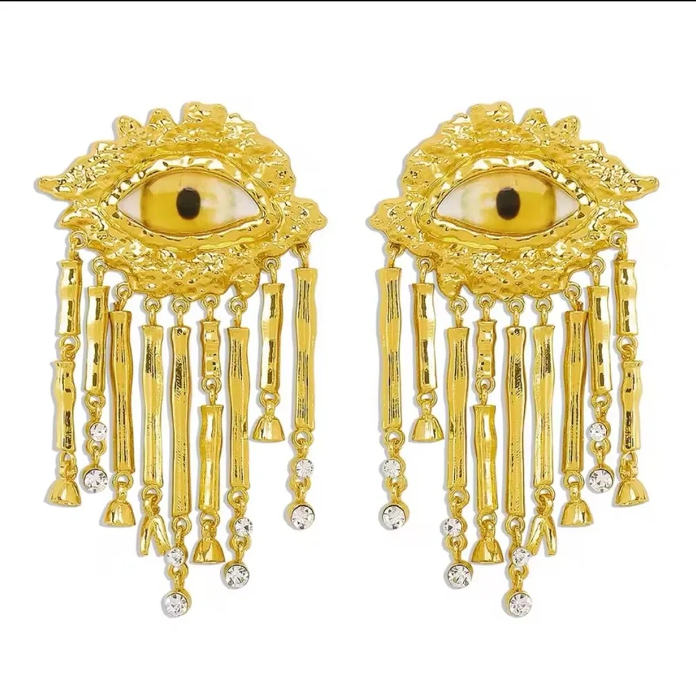 Gisele - Vintage Baroque Style Demon Eye Tassel Earrings - Picture 4 of 8